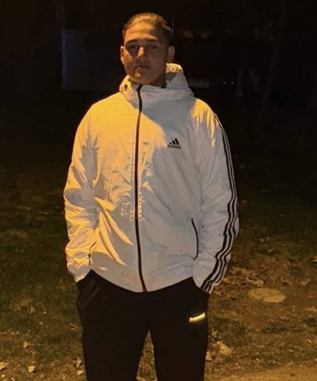 Karnesini almaya gitti, bıçaklandı! 1 ölü 3